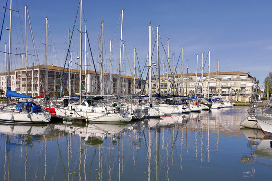 Port of Rochefort, a commune in southwestern France on the Charente estuary. It is a sub-prefecture of the Charente-Maritime department.