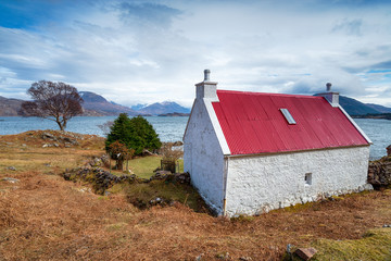 A small croft on Loch Shieldaig near Applecross in the Highlands of Scotland © Helen Hotson