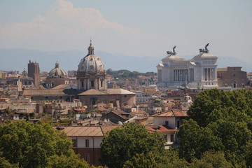Fototapeta na wymiar View from Terrazza del Gianicolo to the historic center of Rome, Italy