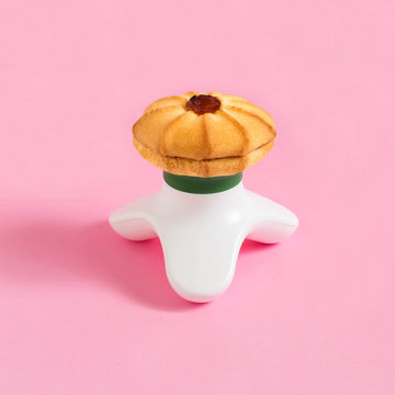 Creative idea: compact massager and shortbread