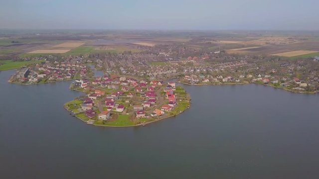 Residential area with luxurious villa's near a small lake
