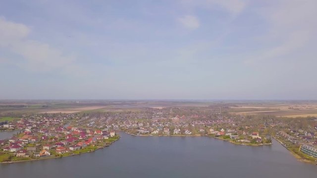 Residential area with luxurious villa's near a small lake