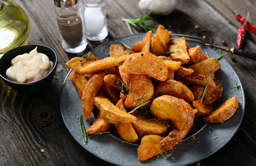 Potato wedges with herbs