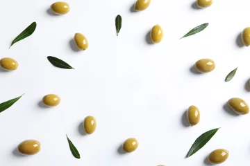 Fototapeten Flat lay composition with fresh olives covered with oil on white background © New Africa