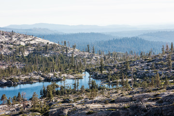 Obraz premium Vista of Twin Lake in Desolation Wilderness, Sierra Nevada Mountains, California