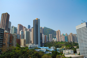 Fototapeta na wymiar hong kong building and hills
