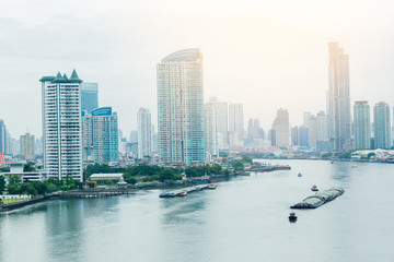 Obraz premium Bangkok office buildings and condominium