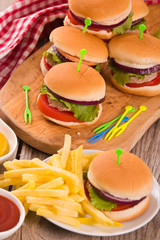 Mini burgers.