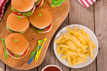 Mini burgers.