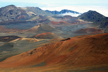 Fototapeta premium Red slope in Haleakala National Park, Maui, Hawaii