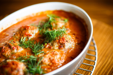 meatballs with tomato sauce