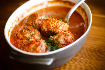 meatballs with tomato sauce