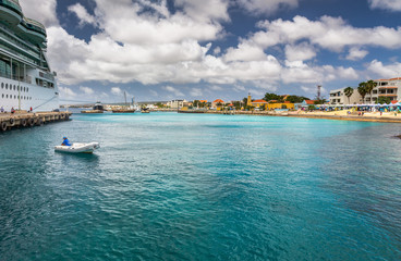 Welcome to Bonaire, Divers Paradise
