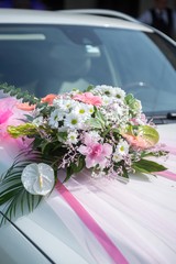 wedding car flower decor