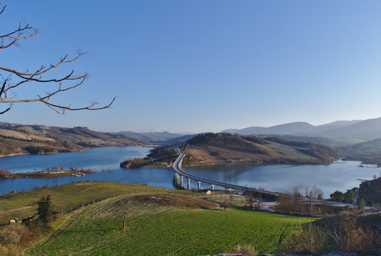 Lago di Cingoli