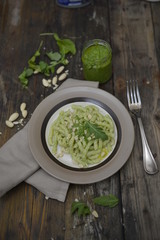 busiate con pesto di rucola