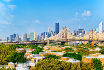 Fototapeta na wymiar Queensboro Bridge across the East River between the Upper East Side Manhattan and Queens district in New York.