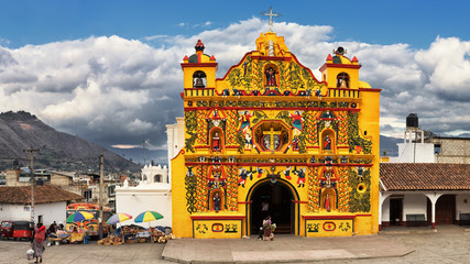 San Andrés Xecul, Catholic Church, Guatemala - obrazy, fototapety, plakaty