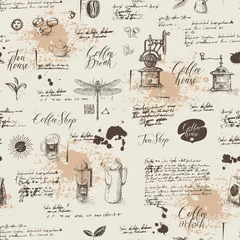 Behang Koffie Vector naadloos patroon op thee en koffiethema in retro stijl. Verschillende koffiesymbolen, libel, vlekken en inscripties op een achtergrond van oud manuscript. Kan worden gebruikt als behang of inpakpapier