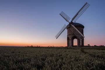 Plakat Old windmill on the hill Chesterton Warwickshire England UK