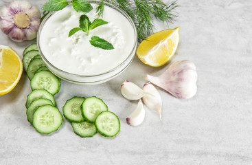 Tzatziki sauce ingredients Yoghurt herbs vegetables