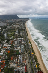 Obraz premium Beautiful beach of Barra da Tijuca, seen from a helicopter 
