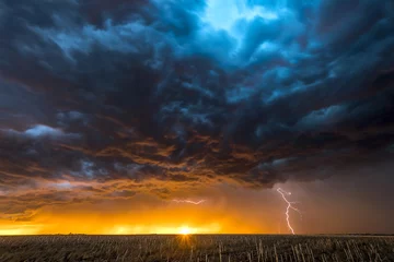 Poster Im Rahmen Gewitter über Feld in Roswell New Mexico © cherylvb