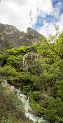 Fototapeta na wymiar caves of Tolantongo, panoramic view (Tolantongo caves), Hidalgo. Mexico