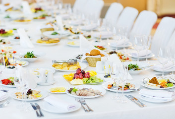 beautifully served table in a restaurant