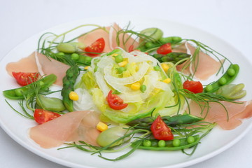 春キャベツと新たまねぎのコールスローサラダ