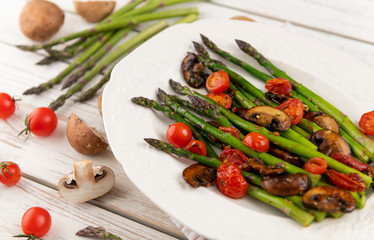 Asparagus Cooked with Cherry Tomatoes and Mushrooms