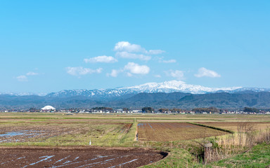 田園地帯と白山連峰