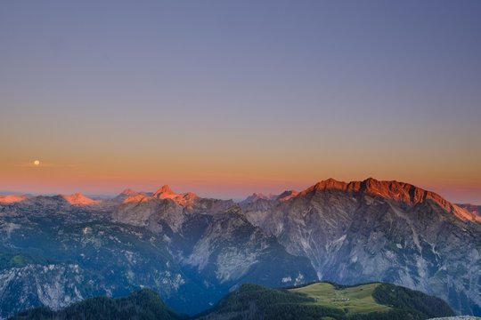 Sunrise at Watzmann on the right and the Steinernes Meer on the left, Berchtesgaden Alps, Berchtesgaden, Bavaria, Germany, Europe