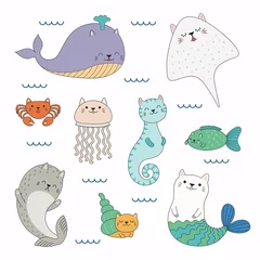 Foto auf Glas Handgezeichnete Vektorgrafik von kawaii lustigen Meerestieren mit Katzenohren, Schwimmen im Meer. Isolierte Objekte auf weißem Hintergrund. Strichzeichnung. Designkonzept für Kinderdruck. © Maria Skrigan