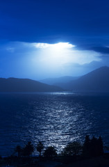 Fototapeta premium Lunar path in the sea