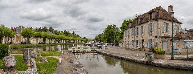 Fototapeta premium French canal and lock system in the Loire Valley, France