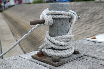 Poller am Hafen