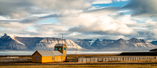 Die verlassene russische Exklave Pyramiden in der Arktis