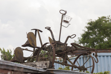 Charrue ancienne ann&eacute;es 1900