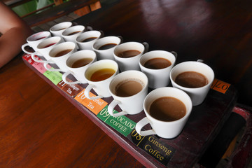 コーヒー・紅茶の飲み比べ