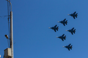 performance of the aerobatic team on supersonic fighters