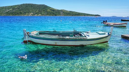 Boot im Meer - Kroatien - Mitttelmeer