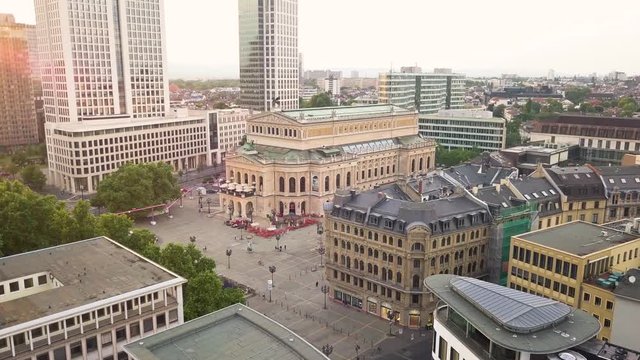 Flug auf die Alte Oper Frankfurt