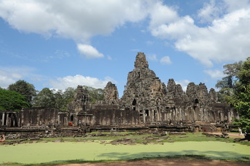 Fototapeta na wymiar bayon temple in cambodia