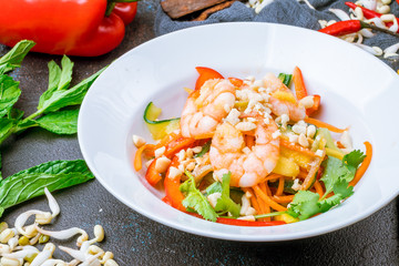 Vietnamese shrimp salad