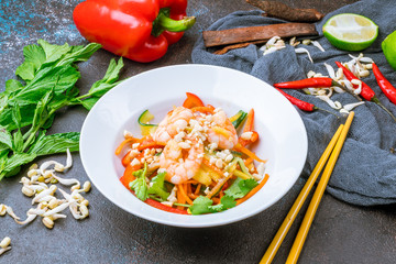 Vietnamese shrimp salad