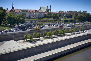 Fototapeta na wymiar Vistula embankment in Warsaw in front of the old town