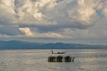Pêcheur au lac Inle Myanmar 