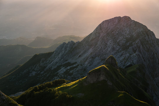 Alba, Alpi Apuane, Garfagnana, Lucca, Toscana, Italia, Europa
