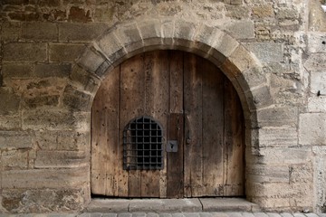 Fototapeta na wymiar Old cellar door